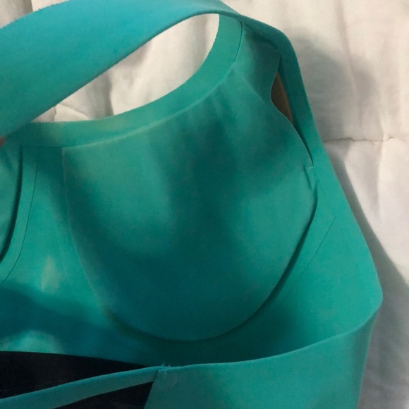 Lululemon sports bra - Picture 6 of 6